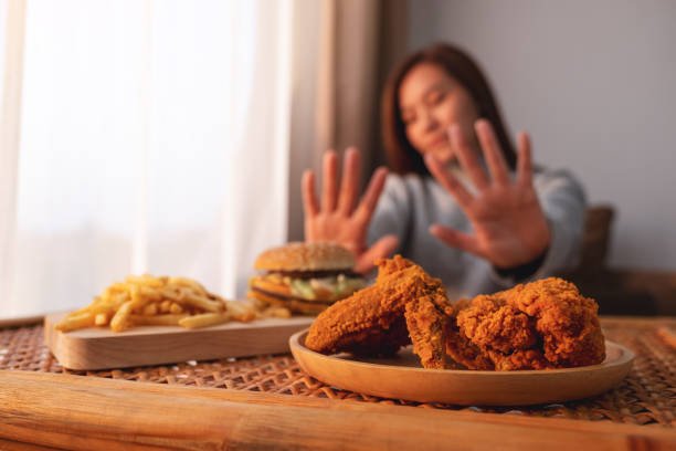 What are the strategies for avoiding overeating at fast food restaurants?